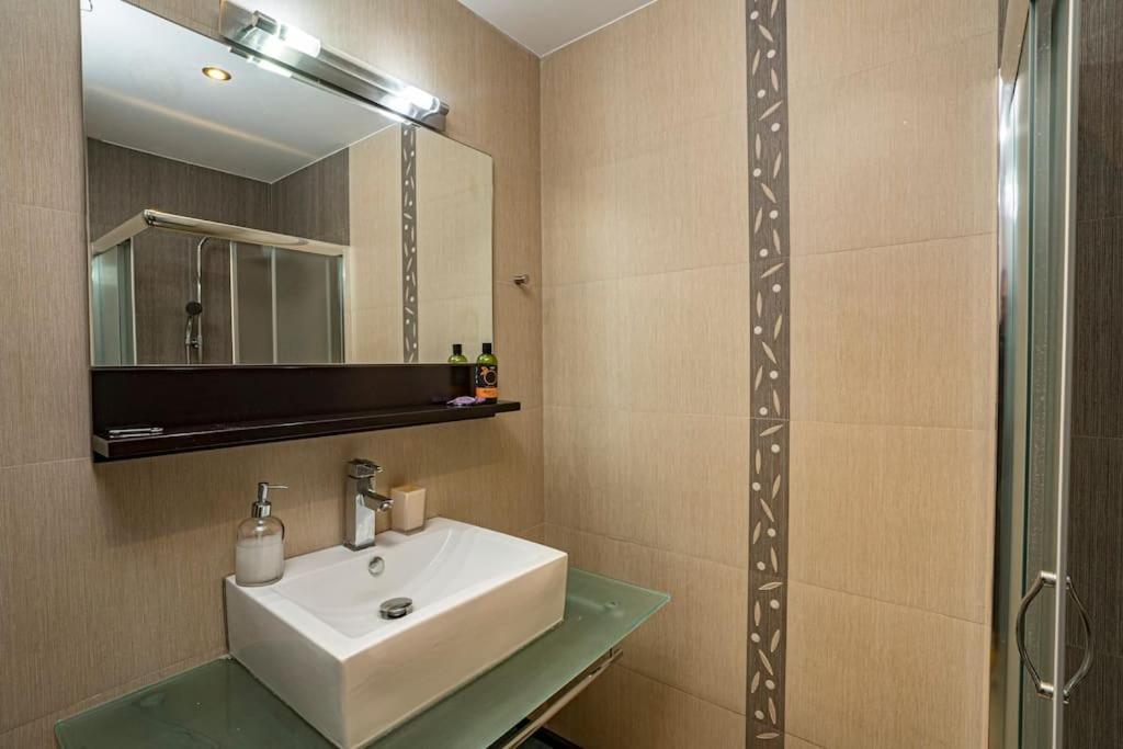 Villa Detoro Kambanion ภายนอก รูปภาพ