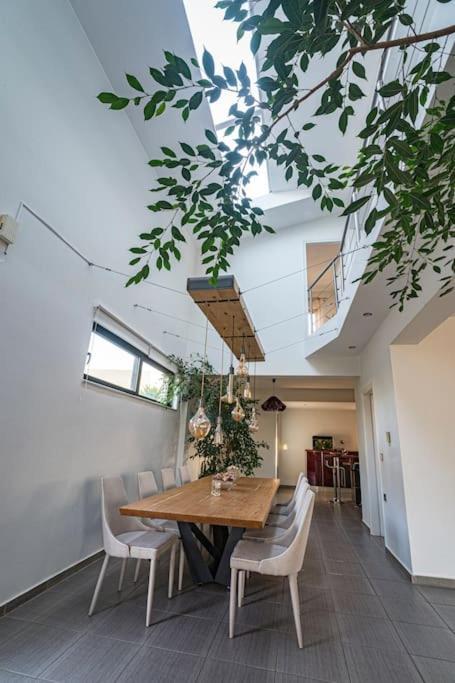 Villa Detoro Kambanion ภายนอก รูปภาพ